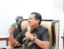Bupati Sumedang Apresiasi Pengabdian Kepala Desa