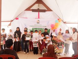 Selain Bagikan Sembako dan Santuni Ratusan Anak Yatim, MBK Ventura dan OJK Edukasi Keuangan Warga Tanjungsari Sumedang